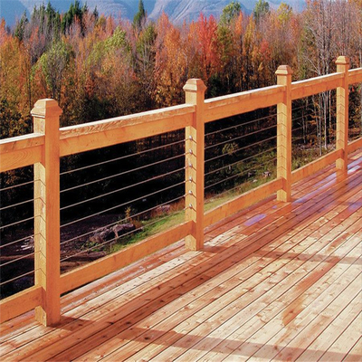 Verja de madera de la escalera del balcón, verja del cable de alambre para la escalera