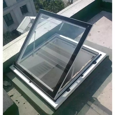 Tragaluz de cristal moderado colorido de la ventana de encargo con el túnel de Sun tubular