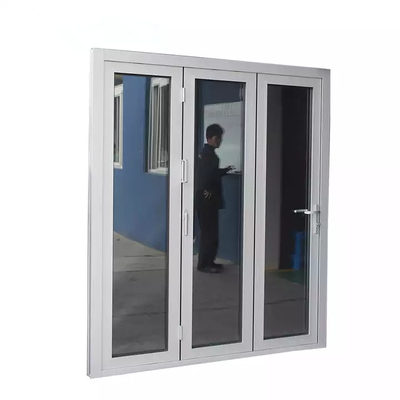 La puerta plegable plástica modificada para requisitos particulares exterior UPVC enmarca el diseño de cristal del acordeón plegable