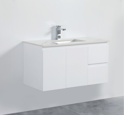 Gabinete de cuarto de baño del PVC del hotel, vanidad montada en la pared de la prenda impermeable moderna del estilo