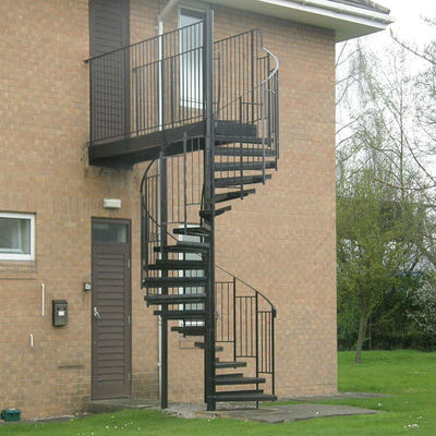 Tamaño modificado para requisitos particulares escalera espiral revestida polvo al aire libre del acero de carbono