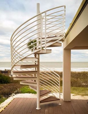 Madera sólida de las escaleras espirales al aire libre externas del metal usado/vidrio moderado laminado