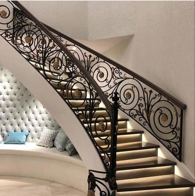 Escalera curvada de madera de hierro forjado de vidrio templado de 12 mm para balaustrada de hierro