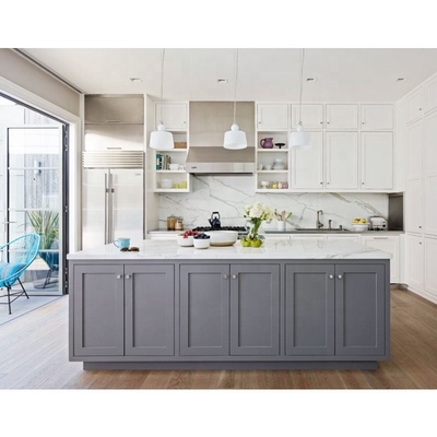 Aliste para montar los gabinetes blancos de madera sólidos de Shaker Style Modular Wood Kitchen