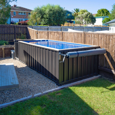Piscina modificada para requisitos particulares casa prefabricada del envase del tamaño y del color de los 40FT por el material de acero con el sistema eléctrico y Plumping