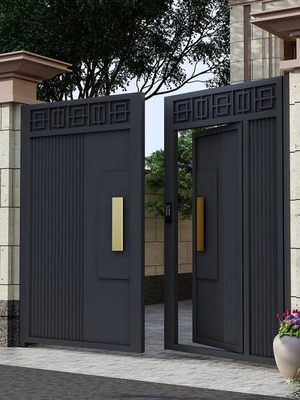 Decoración exterior Entrada negra Puerta doble de acero inoxidable Diseño de hierro forjado Puerta principal