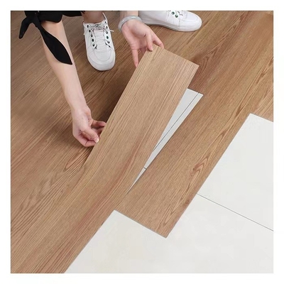 Baldosas autas-adhesivo 6x36 del vinilo de los tablones de madera de la cáscara y del palillo de la prueba de resbalón”