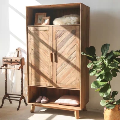 La mano de madera sólida talló el armario antiguo rústico reciclado guardarropa modificado para requisitos particulares del pino