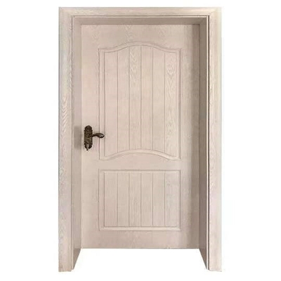 El roble de madera de la nuez de la puerta del MDF del PVC WPC chapea puertas internas rasantes
