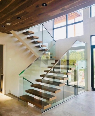 Escaleras flotantes modernas en forma de L de madera sólida de la escalera espiral del ahorro de espacio para el hogar