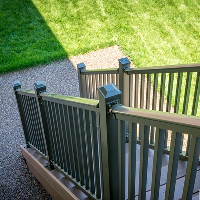 barandillas ornamentales modernas del metal de las verjas interiores prefabricadas de aluminio de la escalera 6063T5