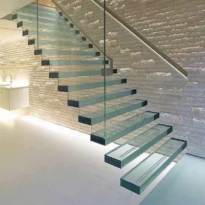 Escalera espiral del ahorro de espacio interior escaleras compactas estrechas de 180 grados para el desván