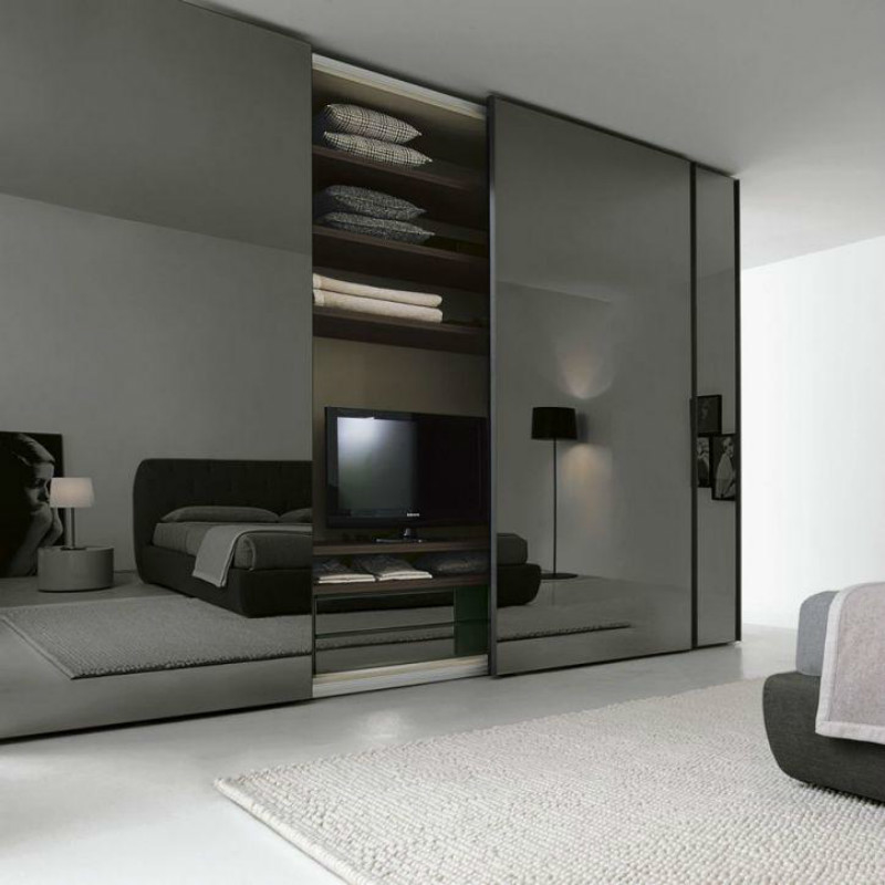 Paseo de madera sólido de moda en los guardarropas de Mirror Sliding Doors del organizador del armario para la ropa
